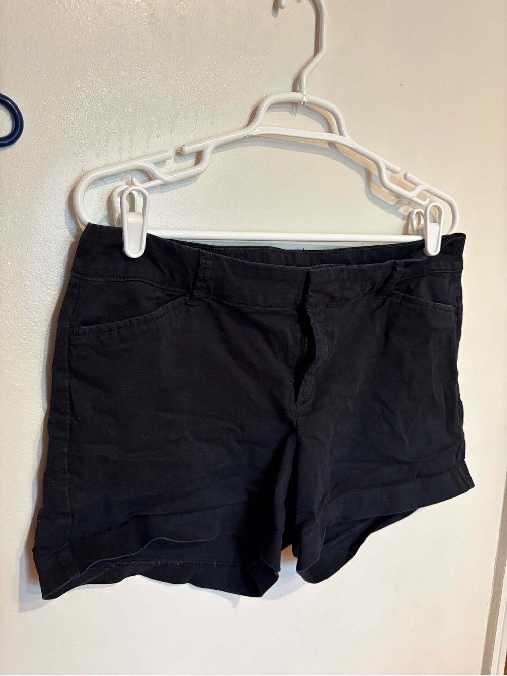 Old Navy Black Pixie Chino Short Casual Shorts size 10 3inch inseam